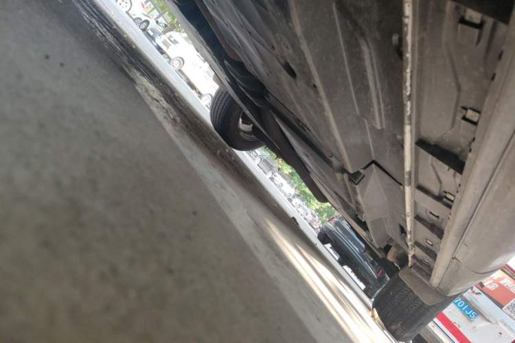 Used Mazda CX-5 2015 2.0L Automatic Two-Wheel Drive Urban Version Chassis Front Left