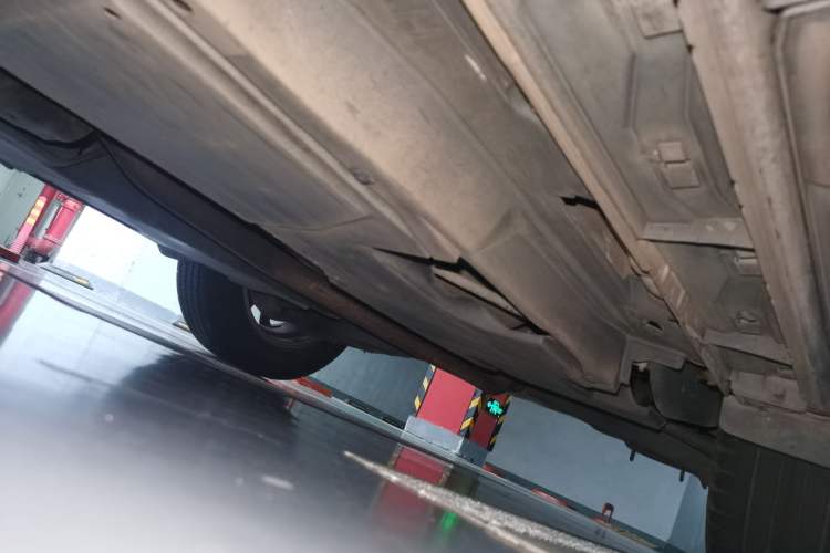 Used Mazda CX-5 2015 2.0L Manual Two-Wheel Drive Comfort Version Chassis Rear Left