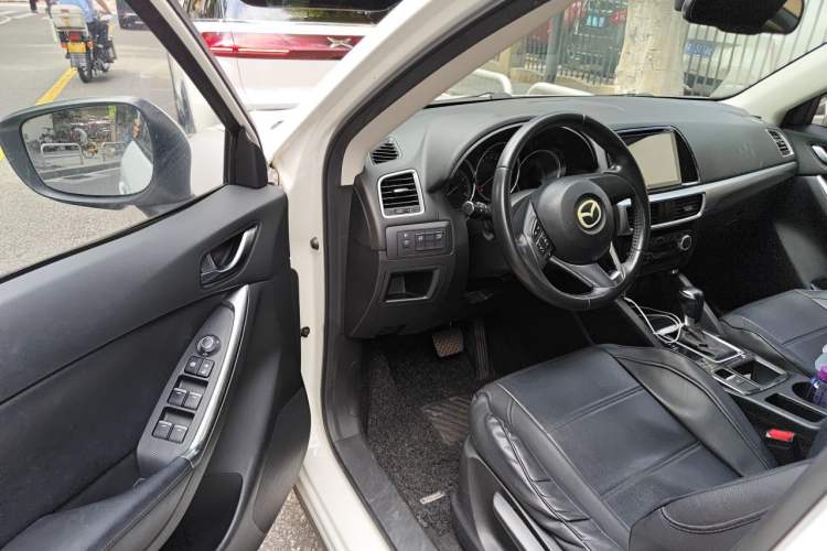 Used Mazda CX-5 2015 2.0L Automatic Two-Wheel Drive Urban Version Driver Seat