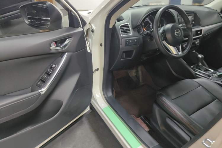 Used Mazda CX-5 2015 2.0L Automatic Two-Wheel Drive Urban Version Driver Seat
