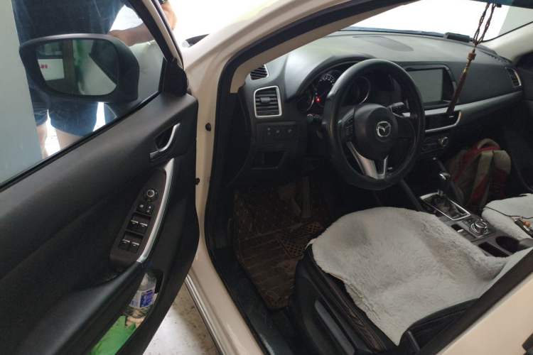 Used Mazda CX-5 2015 2.0L Automatic Two-Wheel Drive Urban Version Driver Seat
