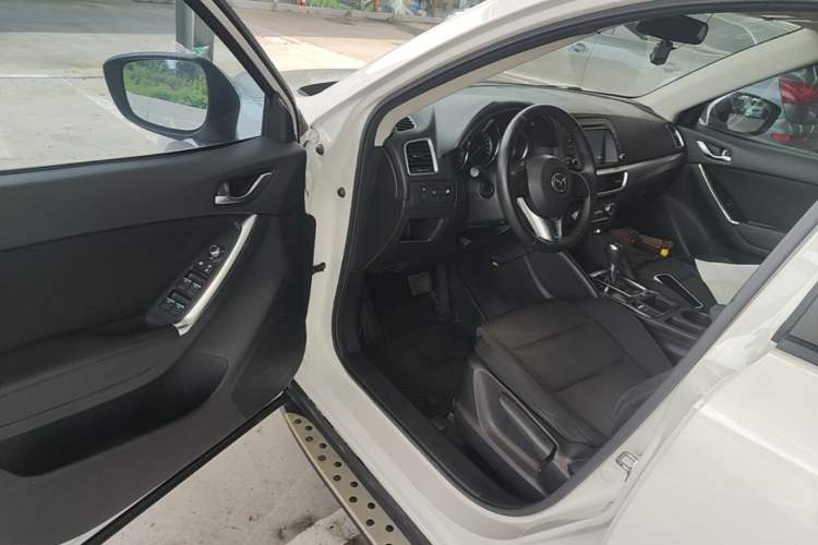 Used Mazda CX-5 2015 2.0L Automatic Two-Wheel Drive Urban Version Driver Seat