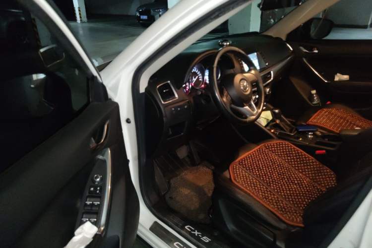 Used Mazda CX-5 2015 2.0L Automatic Two-Wheel Drive Urban Version Driver Seat