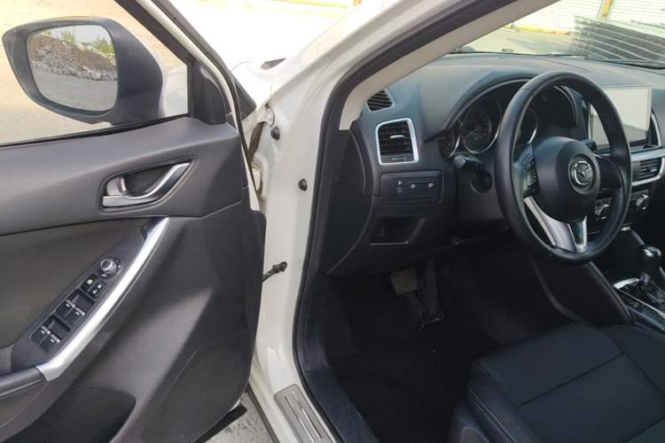 Used Mazda CX-5 2015 2.0L Automatic Two-Wheel Drive Urban Version Driver Seat