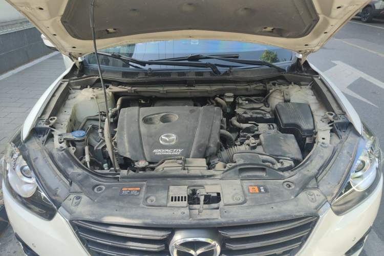 Used Mazda CX-5 2015 2.0L Automatic Two-Wheel Drive Urban Version Engine Bay