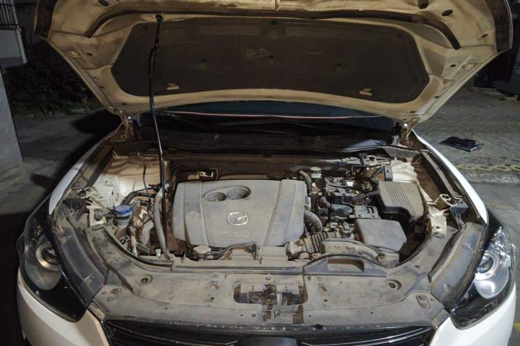 Used Mazda CX-5 2015 2.0L Manual Two-Wheel Drive Comfort Version Engine Bay