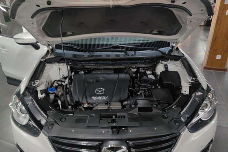 Used Mazda CX-5 2015 2.0L Automatic Two-Wheel Drive Urban Version Engine Bay