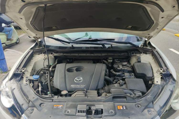 Used Mazda CX-5 2015 2.0L Automatic Two-Wheel Drive Urban Version Engine Bay
