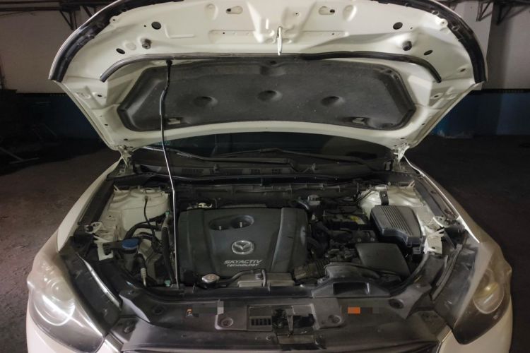 Used Mazda CX-5 2015 2.0L Automatic Two-Wheel Drive Urban Version Engine Bay