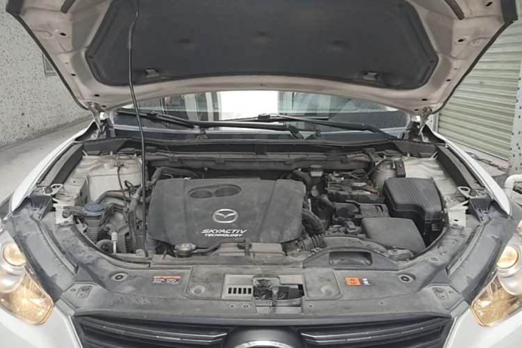 Used Mazda CX-5 2015 2.0L Automatic Two-Wheel Drive Urban Version Engine Bay