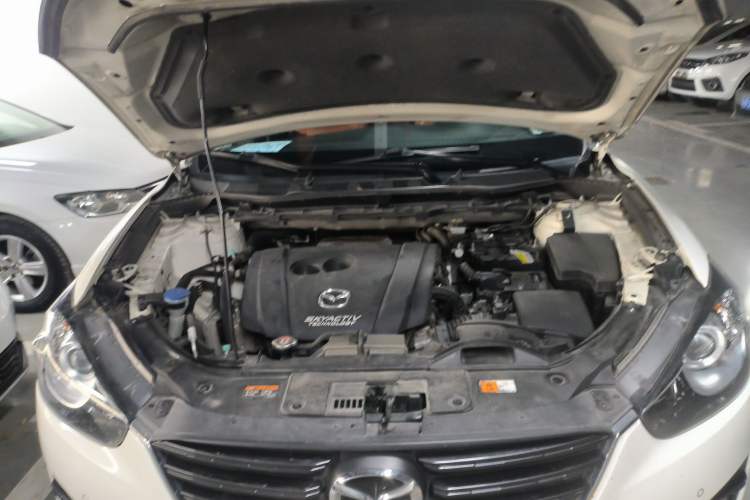 Used Mazda CX-5 2015 2.0L Automatic Two-Wheel Drive Urban Version Engine Bay
