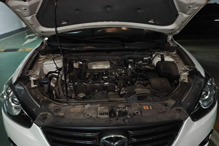 Used Mazda CX-5 2015 2.0L Manual Two-Wheel Drive Comfort Version Engine Bay