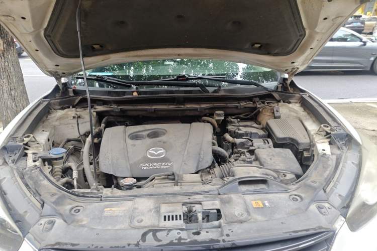 Used Mazda CX-5 2015 2.0L Automatic Two-Wheel Drive Urban Version Engine Bay