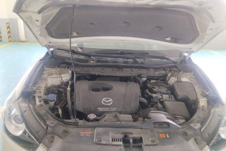 Used Mazda CX-5 2015 2.0L Manual Two-Wheel Drive Comfort Version Engine Bay