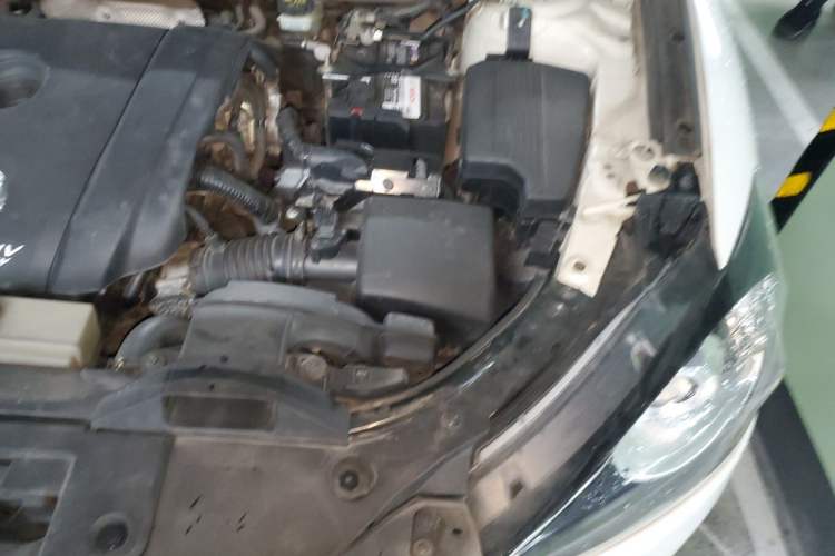 Used Mazda CX-5 2015 2.0L Automatic Two-Wheel Drive Urban Version Engine Bay Left