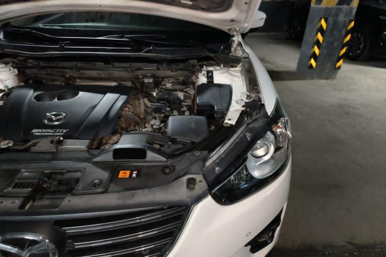 Used Mazda CX-5 2015 2.0L Automatic Two-Wheel Drive Urban Version Engine Bay Left