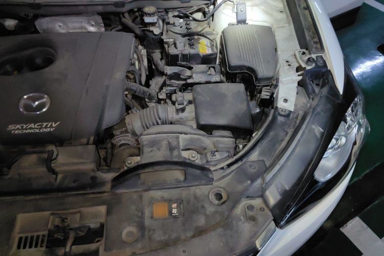 Used Mazda CX-5 2015 2.0L Automatic Two-Wheel Drive Urban Version Engine Bay Left