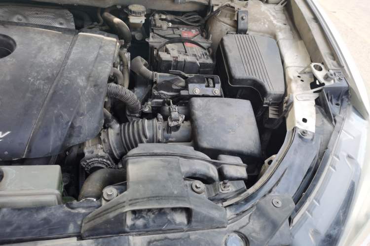Used Mazda CX-5 2015 2.0L Automatic Two-Wheel Drive Urban Version Engine Bay Left