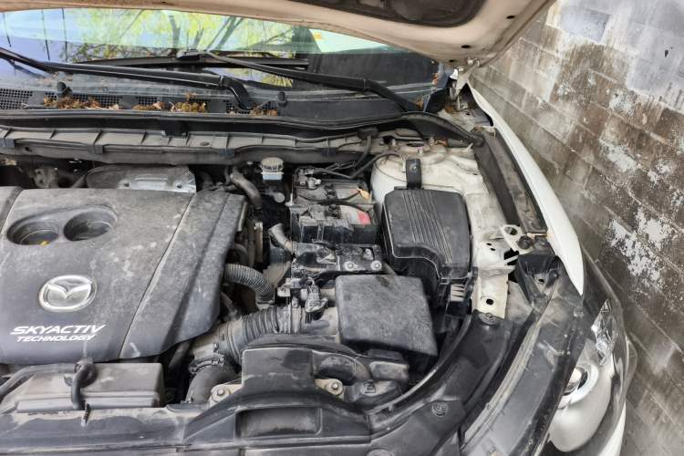 Used Mazda CX-5 2015 2.0L Automatic Two-Wheel Drive Urban Version Engine Bay Left