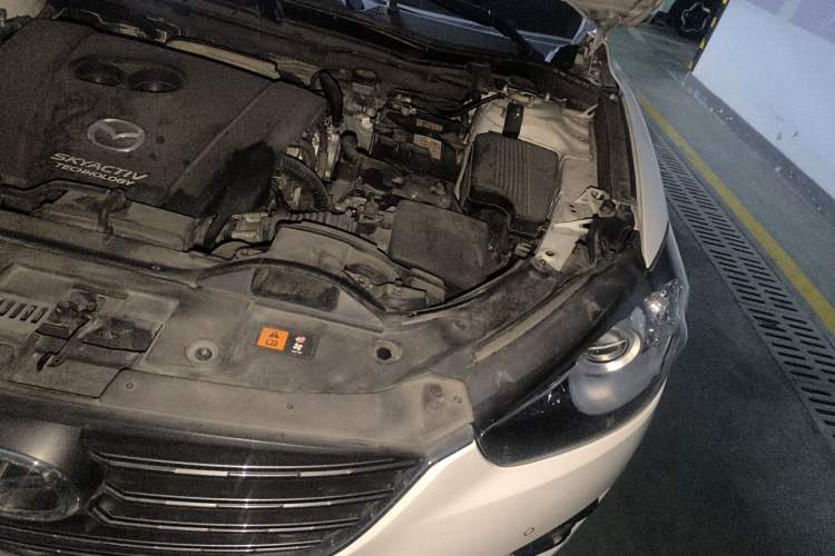 Used Mazda CX-5 2015 2.0L Automatic Two-Wheel Drive Urban Version Engine Bay Left