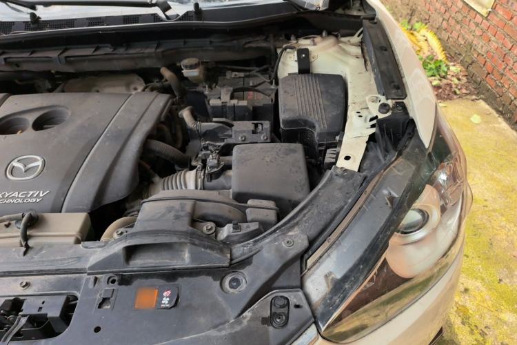 Used Mazda CX-5 2015 2.0L Manual Two-Wheel Drive Comfort Version Engine Bay Left