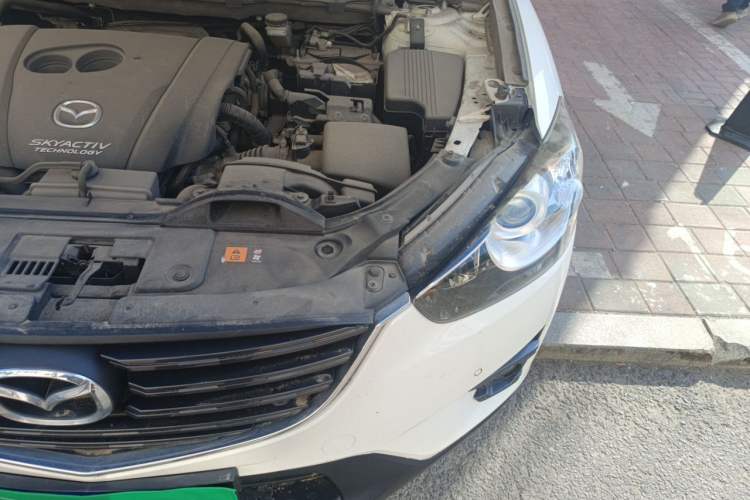 Used Mazda CX-5 2015 2.0L Automatic Two-Wheel Drive Urban Version Engine Bay Left