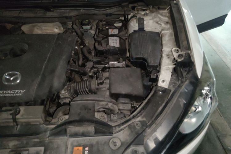 Used Mazda CX-5 2015 2.0L Automatic Two-Wheel Drive Urban Version Engine Bay Left