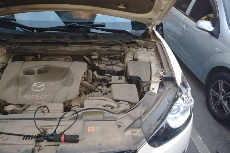 Used Mazda CX-5 2015 2.0L Automatic Two-Wheel Drive Urban Version Engine Bay Left