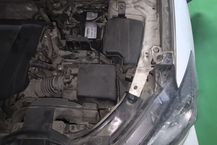 Used Mazda CX-5 2015 2.0L Automatic Two-Wheel Drive Urban Version Engine Bay Left