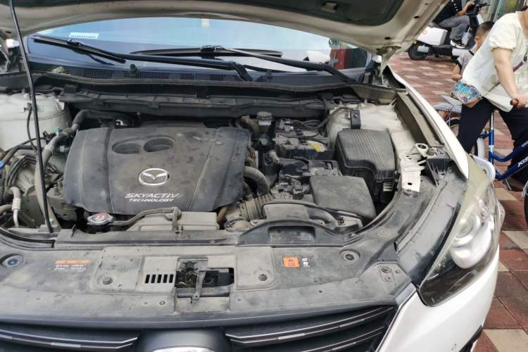 Used Mazda CX-5 2015 2.0L Automatic Two-Wheel Drive Urban Version Engine Bay Left
