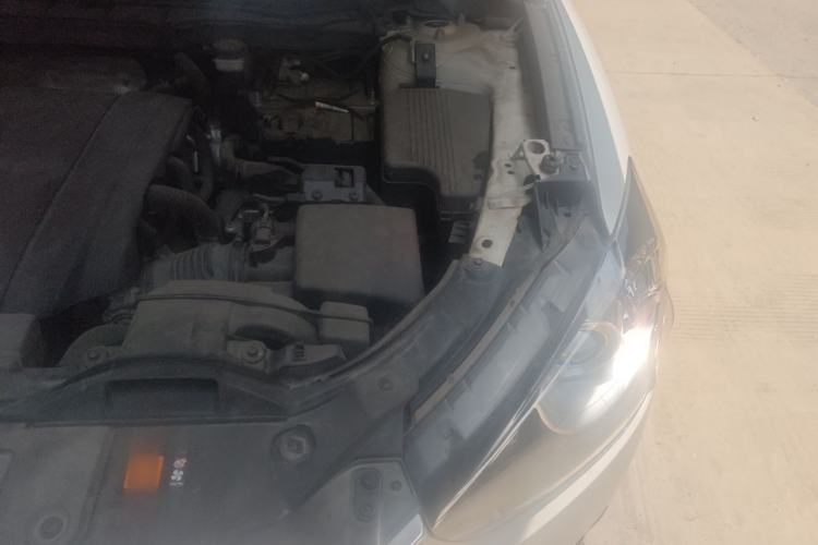 Used Mazda CX-5 2015 2.0L Automatic Two-Wheel Drive Urban Version Engine Bay Left