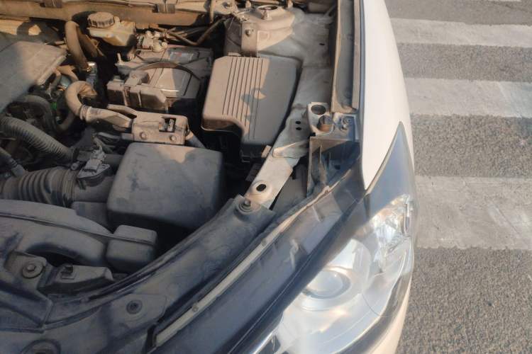 Used Mazda CX-5 2015 2.0L Automatic Two-Wheel Drive Urban Version Engine Bay Left