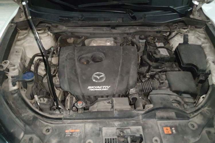 Used Mazda CX-5 2015 2.0L Automatic Two-Wheel Drive Urban Version Engine Bay