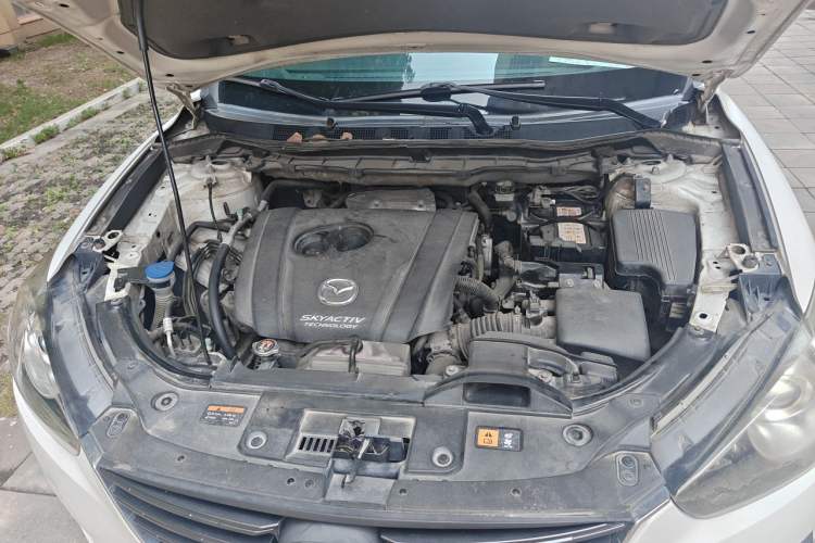 Used Mazda CX-5 2015 2.0L Automatic Two-Wheel Drive Urban Version Engine Bay