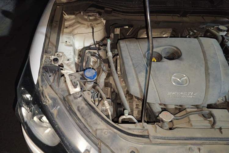 Used Mazda CX-5 2015 2.0L Manual Two-Wheel Drive Comfort Version Engine Bay Right