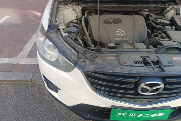 Used Mazda CX-5 2015 2.0L Automatic Two-Wheel Drive Urban Version Engine Bay Right