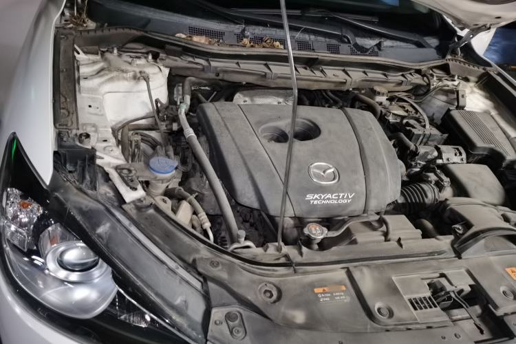 Used Mazda CX-5 2015 2.0L Automatic Two-Wheel Drive Urban Version Engine Bay Right