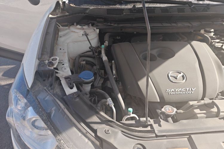 Used Mazda CX-5 2015 2.0L Automatic Two-Wheel Drive Urban Version Engine Bay Right