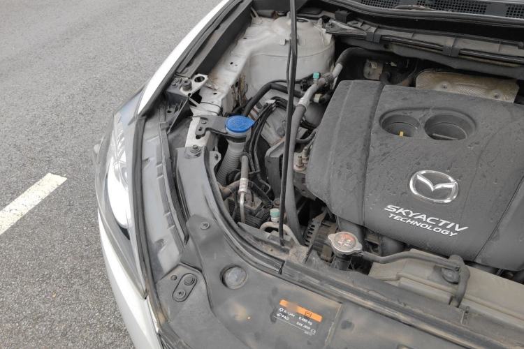 Used Mazda CX-5 2015 2.0L Automatic Two-Wheel Drive Urban Version Engine Bay Right