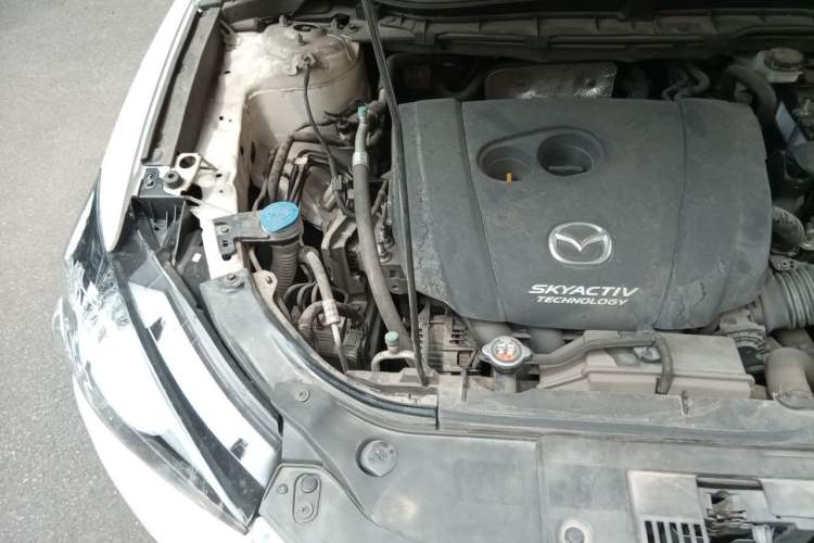 Used Mazda CX-5 2015 2.0L Automatic Two-Wheel Drive Urban Version Engine Bay Right