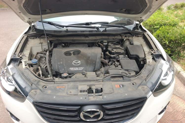 Used Mazda CX-5 2015 2.0L Automatic Two-Wheel Drive Urban Version Engine Bay