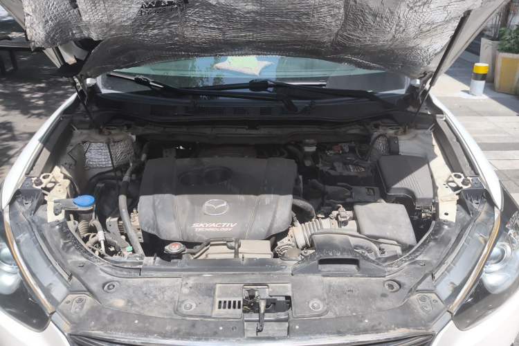 Used Mazda CX-5 2015 2.0L Automatic Two-Wheel Drive Urban Version Engine Bay