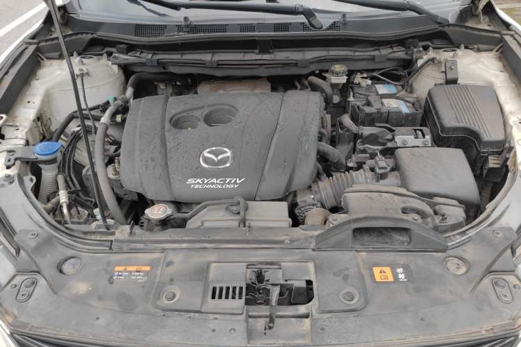 Used Mazda CX-5 2015 2.0L Automatic Two-Wheel Drive Urban Version Engine Bay