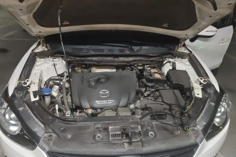 Used Mazda CX-5 2015 2.0L Automatic Two-Wheel Drive Urban Version Engine Bay