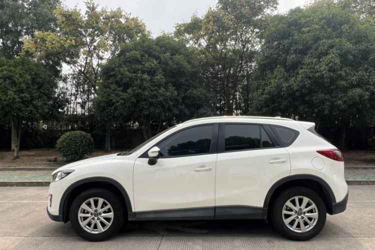 Used Mazda CX-5 2015 2.0L Manual Two-Wheel Drive Comfort Version Exterior 1