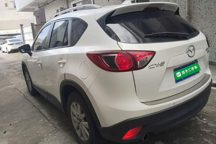 Used Mazda CX-5 2015 2.0L Automatic Two-Wheel Drive Urban Version Exterior 2
