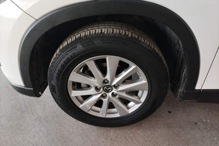 Used Mazda CX-5 2015 2.0L Automatic Two-Wheel Drive Urban Version Exterior 2