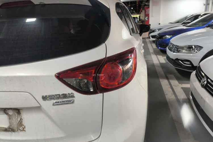 Used Mazda CX-5 2015 2.0L Automatic Two-Wheel Drive Urban Version Exterior 3
