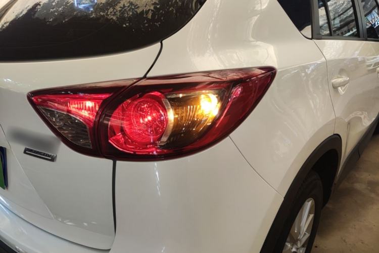 Used Mazda CX-5 2015 2.0L Automatic Two-Wheel Drive Urban Version Exterior 3