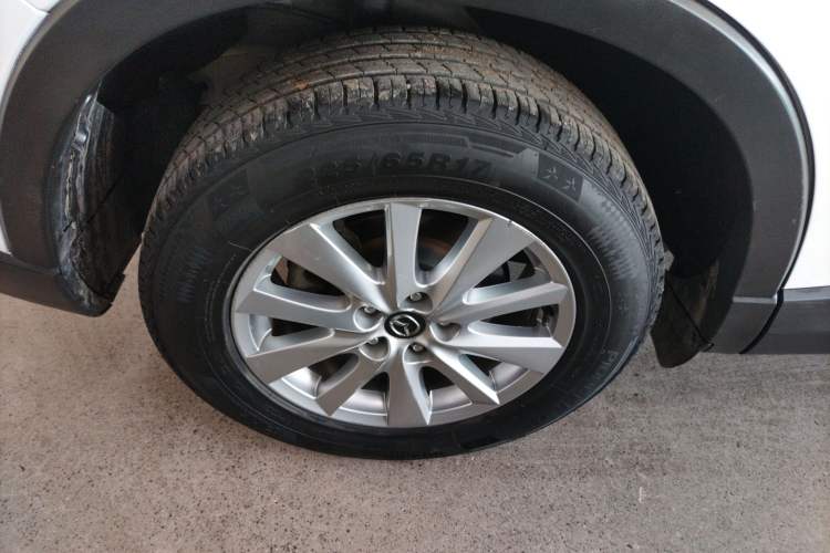 Used Mazda CX-5 2015 2.0L Automatic Two-Wheel Drive Urban Version Exterior 3